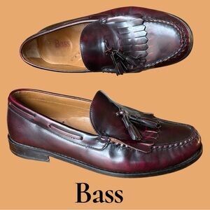 Bass-Men's 9 Weejuns tassel loafers, burgundy. Genuine leather. Good preowned!